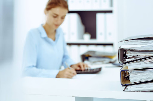 You are currently viewing Absentéisme, fiches de paie non conformes, CSE inactif : ces erreurs sociales qui peuvent vous exposer à un redressement